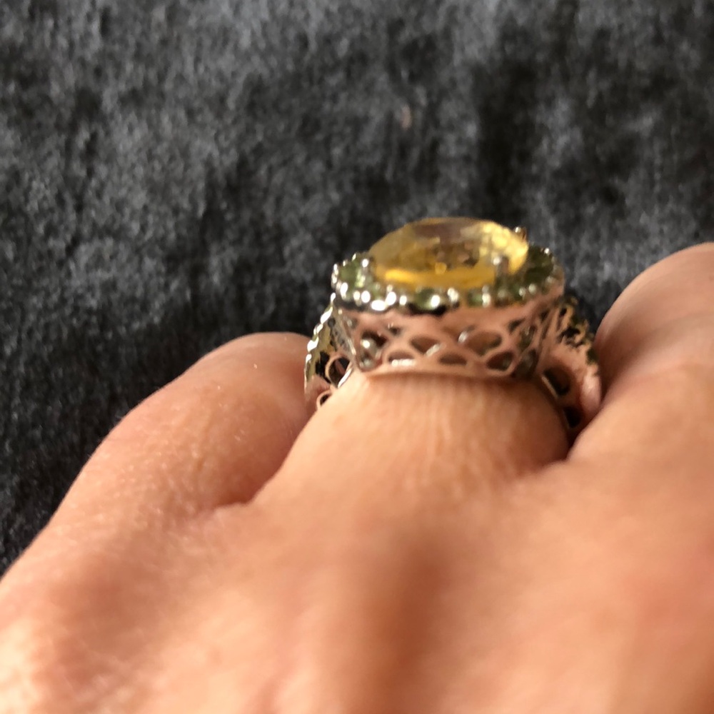 Sterling silver, Peridot, and Topaz Gemstone Ring - Picture 2 of 7